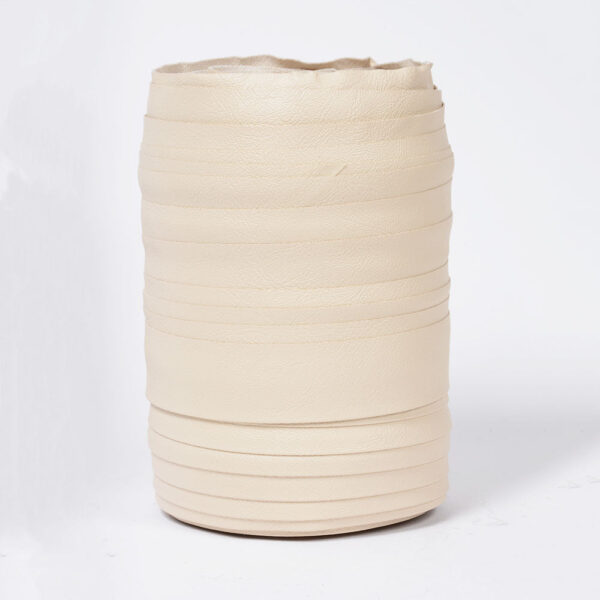 1 1/4in. Bias Binding Off WhiVinyl - Off-White